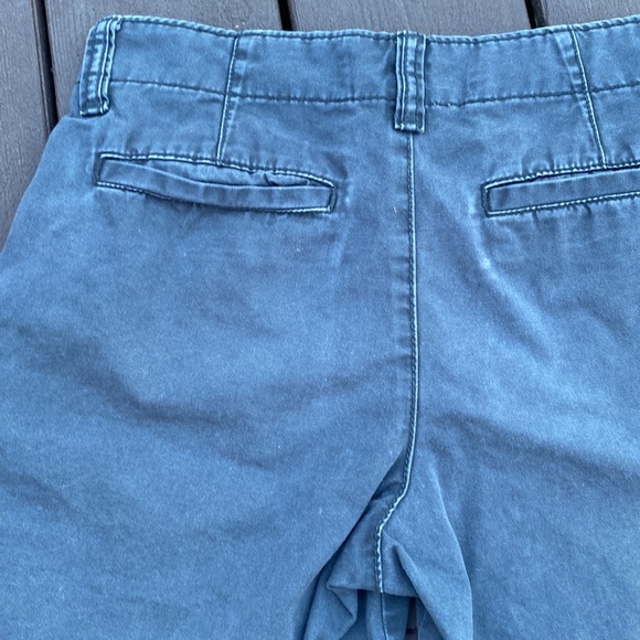 Old Navy Men’s Grey Shorts - Picture 7 of 11
